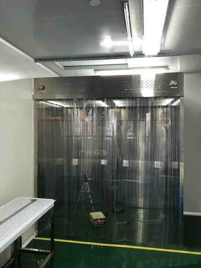 負(fù)壓稱量罩結(jié)構(gòu)圖由初效、中效、高效、風(fēng)機(jī)等部件組成 負(fù)壓稱量罩結(jié)構(gòu)圖由初效、中效、高效、風(fēng)機(jī)等部件組成