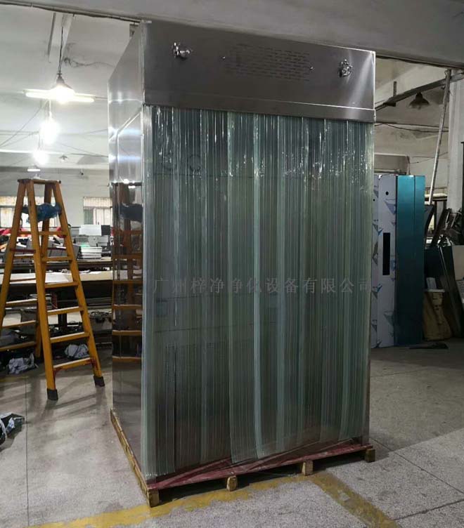 負(fù)壓稱量室正面圖片 負(fù)壓稱量室正面圖片