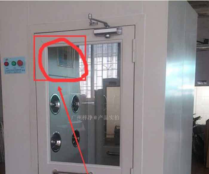 正確的控制器安裝位置不僅能確保風淋室性能穩定,還能提高使用效率和安全性。 正確的控制器安裝位置不僅能確保風淋室性能穩定,還能提高使用效率和安全性。