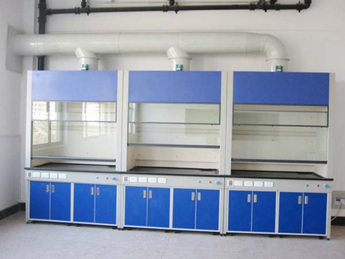 通風柜應安裝在實驗室的通風良好區域