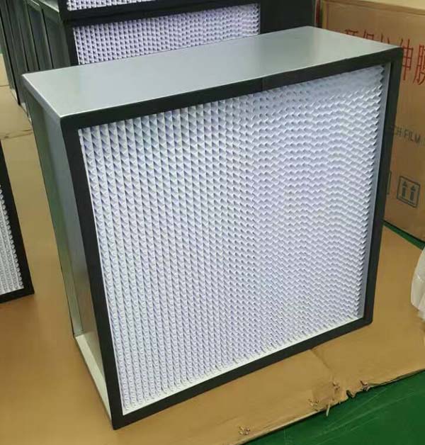 HEPA高效過濾器能夠過濾掉0.3微米以上的微粒，對于大多數潔凈室的要求已經足夠。